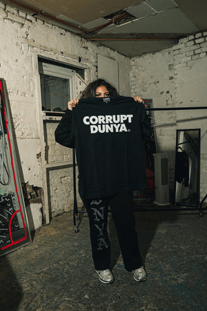 STATEMENT T SHIRT